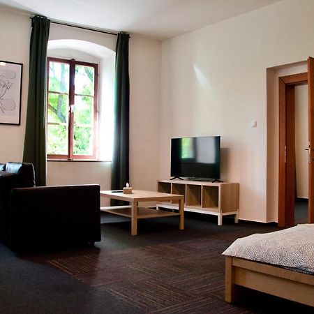 Elephants Apartments บราติสลาวา ภายนอก รูปภาพ